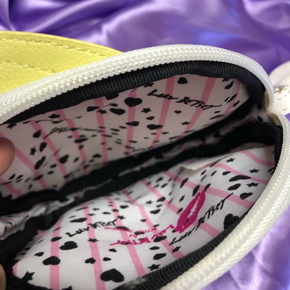 Luv Betsey Johnson Fish Wristlet - Picture 5 of 5